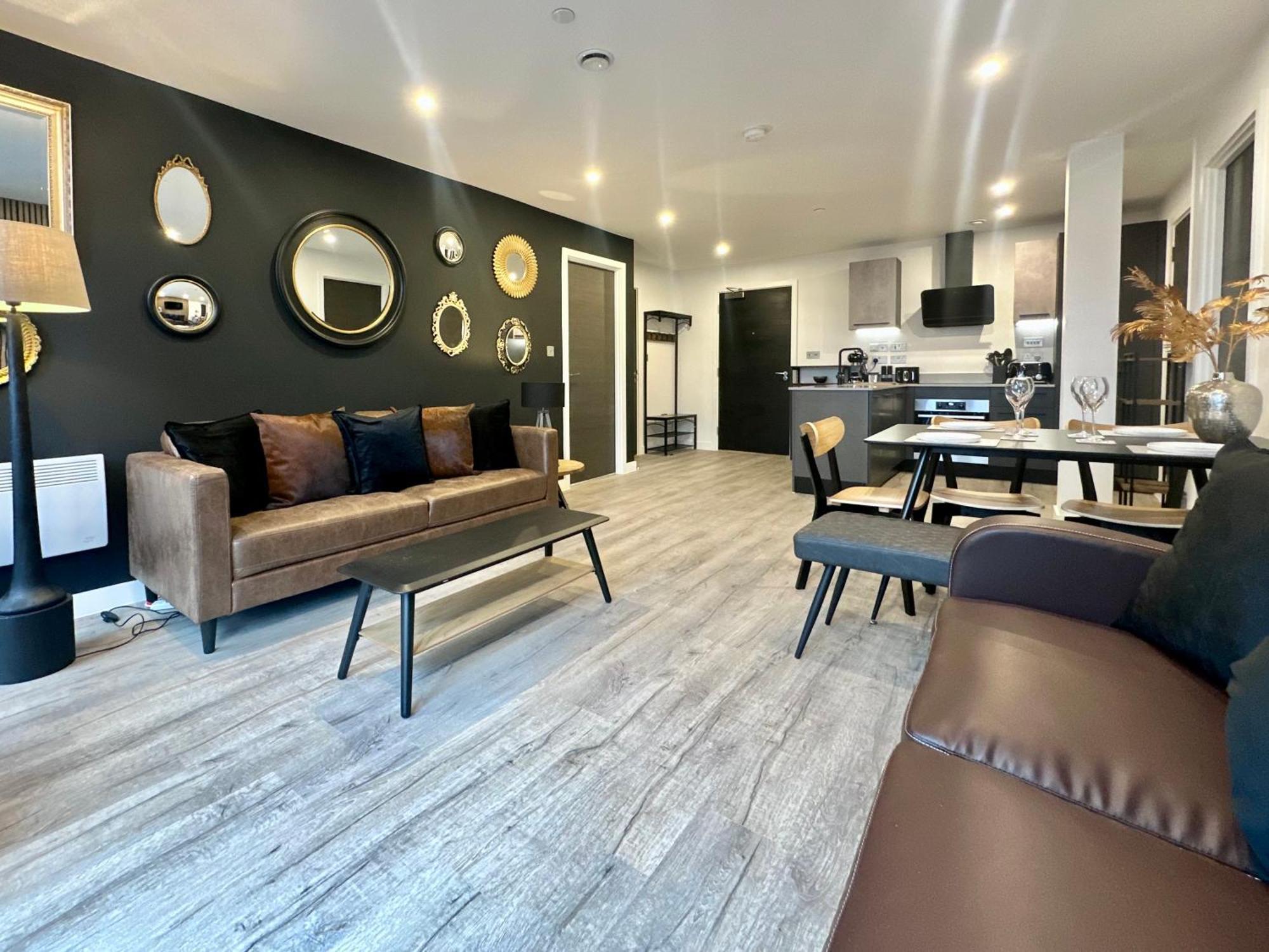 38 With Minster Views, Parking And Gym Apartment